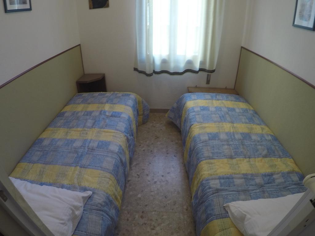Condominio Sole - Agenzia Cocal Каорле Экстерьер фото