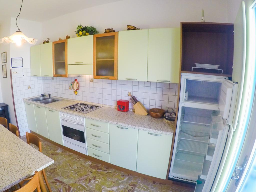 Condominio Sole - Agenzia Cocal Каорле Экстерьер фото